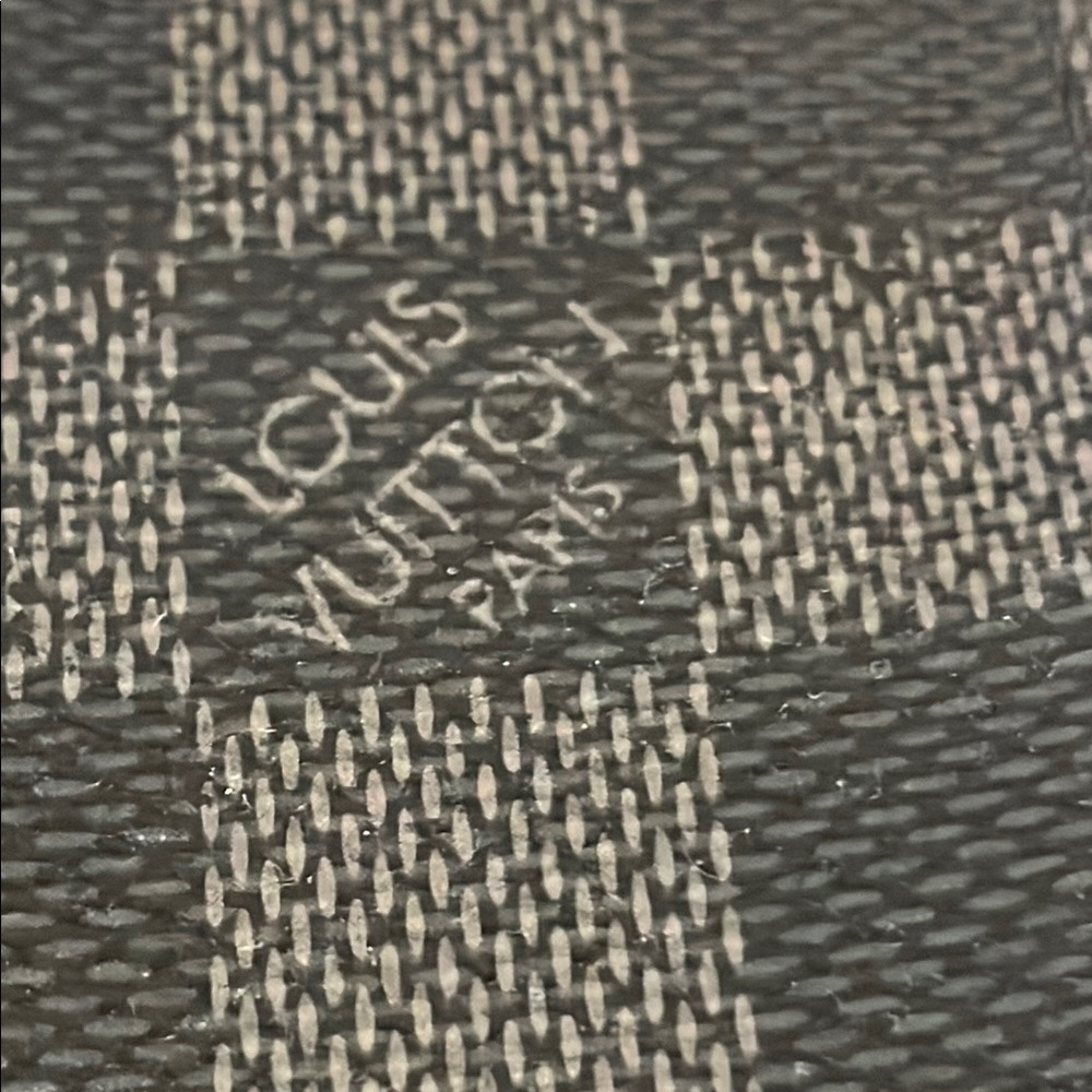 Louis Vuitton Black Damier 6-Ring Key Holder Wallet - Picture 9 of 13